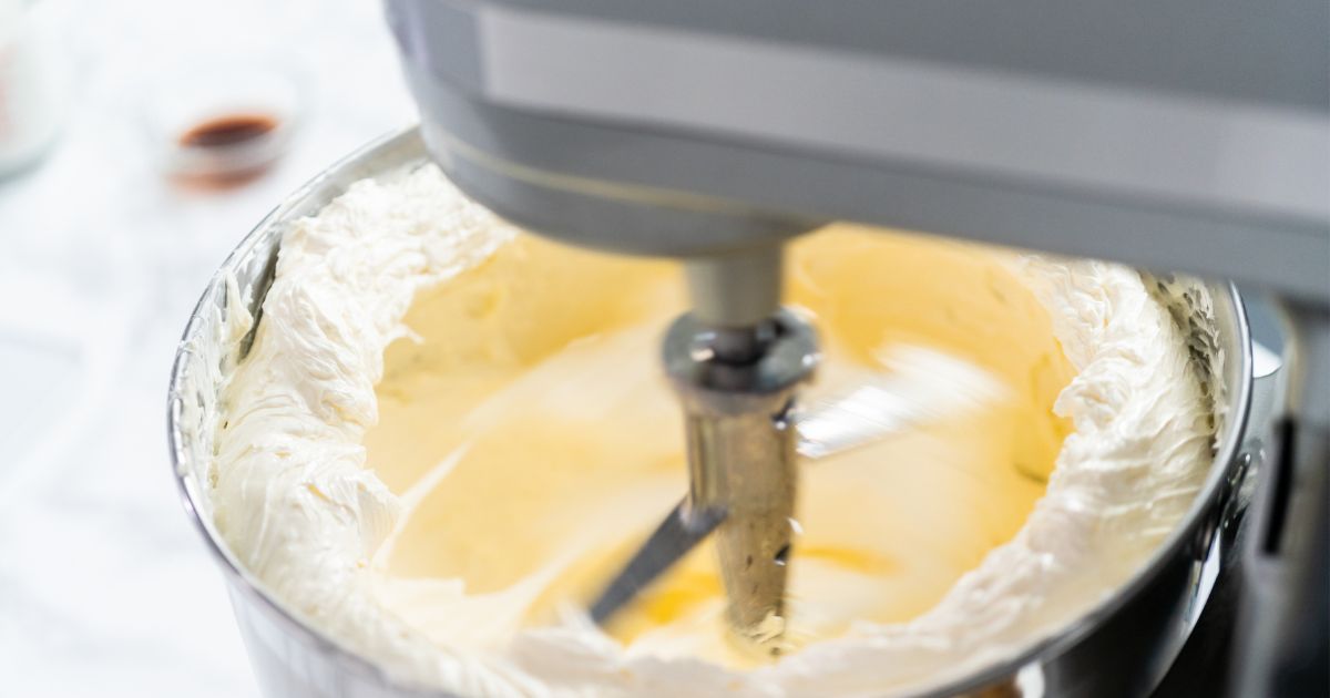 Premix cream cheese frosting