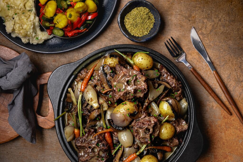 Gemsbok Skenkel and Neck Potjie